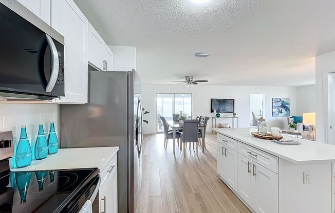 Gorgeous 2-Bedroom, 2 Bath