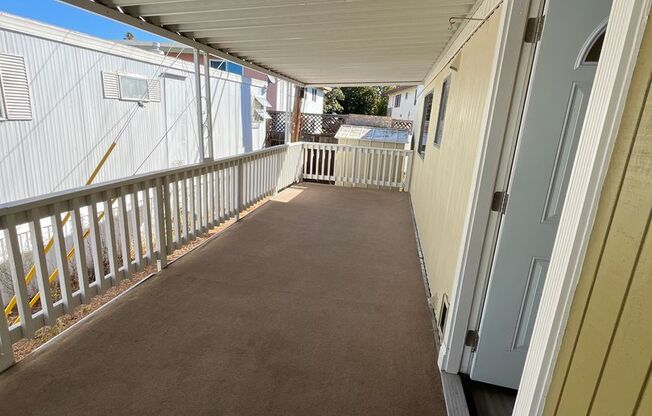 2 beds, 2 baths, 800 sqft, $3,350, Unit 112