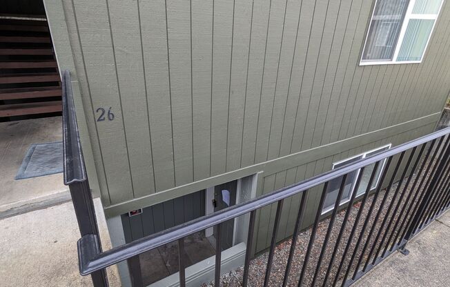 2 beds, 1 bath, 750 sqft, $1,425, Unit 26