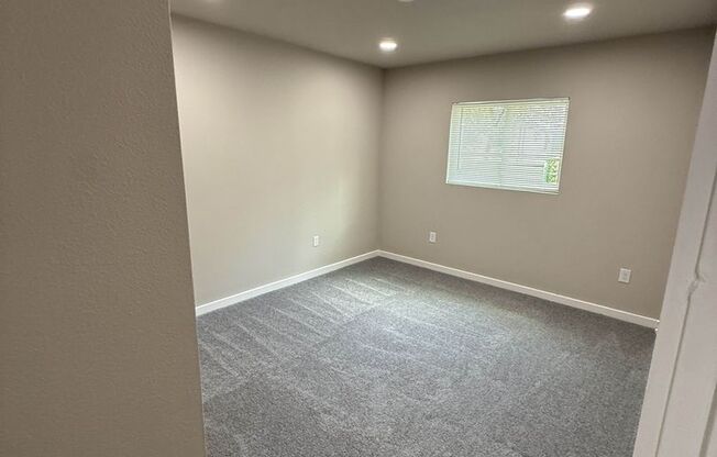 Charming 3-Bedroom Home for Rent in East Austin – Spacious Yard & Great Location!