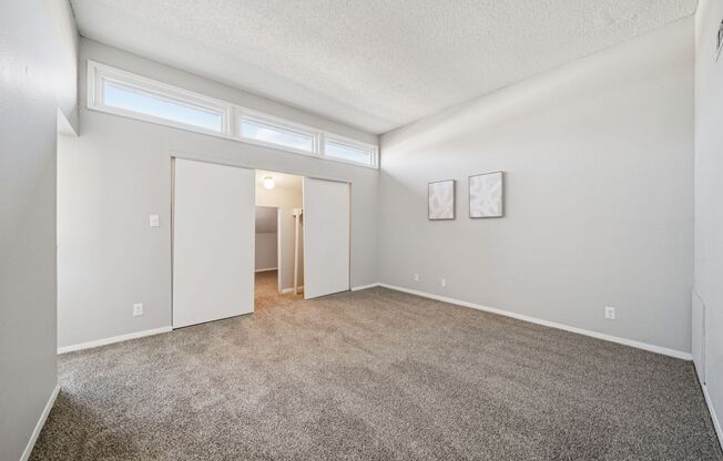 3 beds, 2 baths, 1,300 sqft, $1,239, Unit 83001