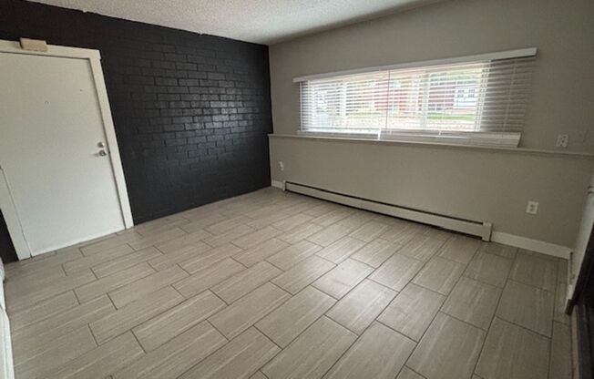 6636 DUBLIN LOOP W