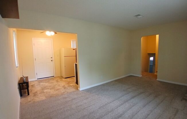 3 beds, 1 bath, $1,400