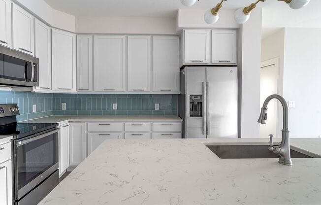 2 beds, 2 baths, 1,360 sqft, $4,200, Unit MIL-5B
