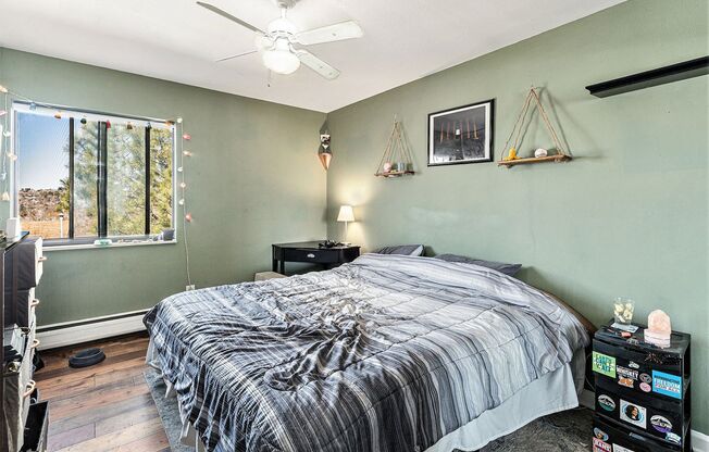 1 bed, 1 bath, $1,325, Unit # #J 24