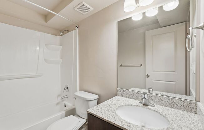 2 beds, 1 bath, 850 sqft, $1,250, Unit B-104