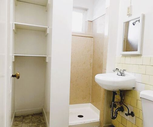 Studio, 1 bath, 283 sqft, $1,650, Unit #1