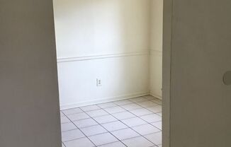 1 bed, 1 bath, $1,300