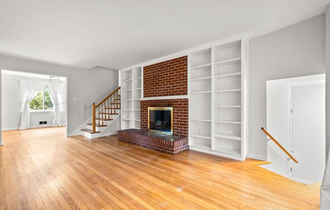 3 Bed 2 Bath - Takoma Park Split Level - 1 mile to Takoma Metro