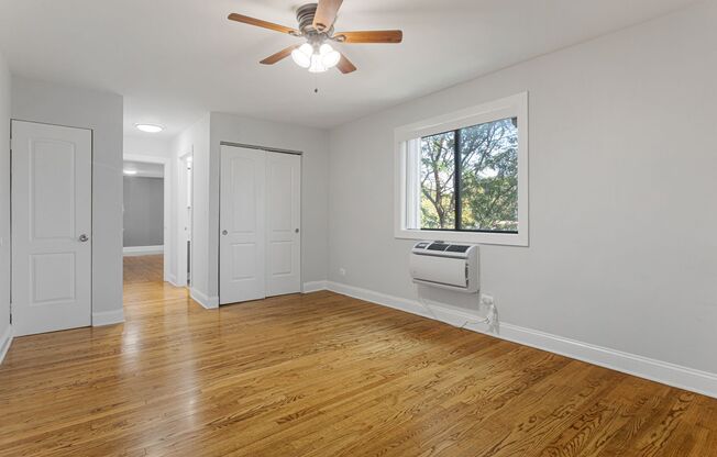 2 beds, 1.5 baths, 819 sqft, $2,260, Unit 305