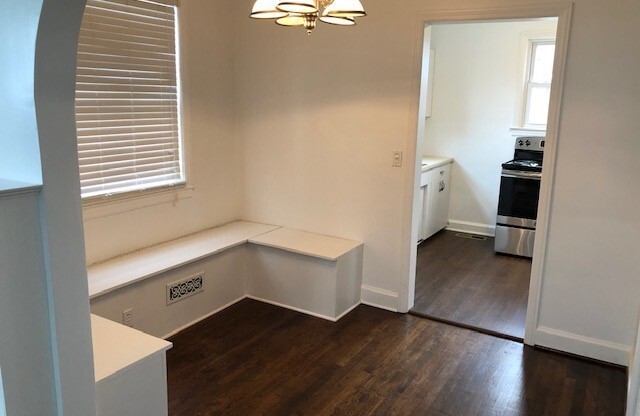 2 beds, 1 bath, $1,800