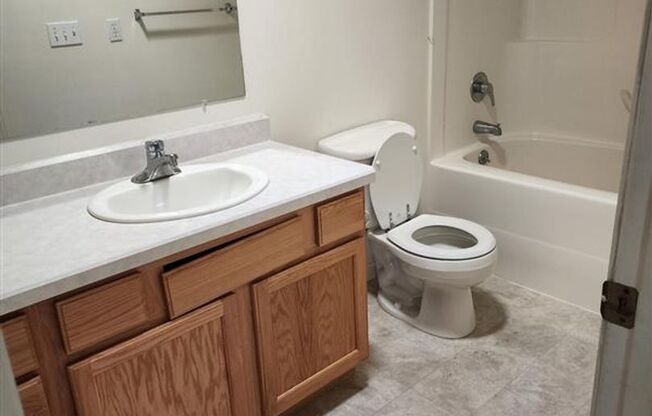 Three Bedroom - Low maintenance, west-end, living!