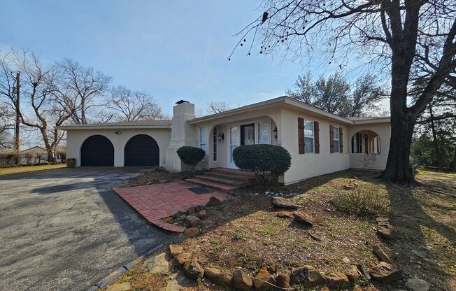 Property in the highly sought-after Southlake! $600 off second months rent move in special