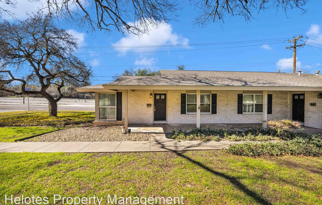 103 OAKHURST PL