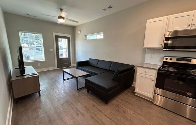 1 bed, 1 bath, 600 sqft, $1,850, Unit 510 Diploma Court - A