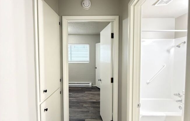 1 bed, 1 bath, 536 sqft, $1,175, Unit 9
