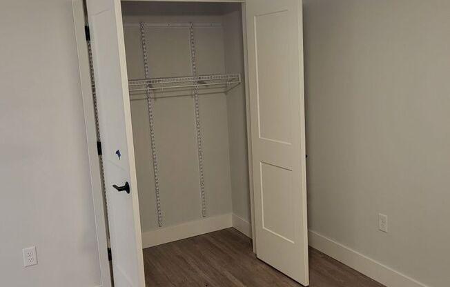 Studio, 1 bath, 657 sqft, $1,915, Unit #303