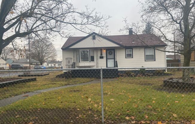 Audubon-Downriver Neighborhood 3+ bedroom, 1 bath corner lot with large, fenced yard