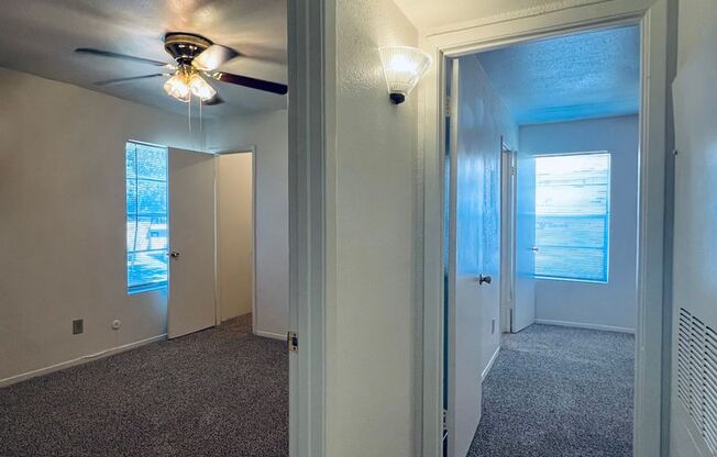2 beds, 1 bath, 832 sqft, $1,190, Unit 708