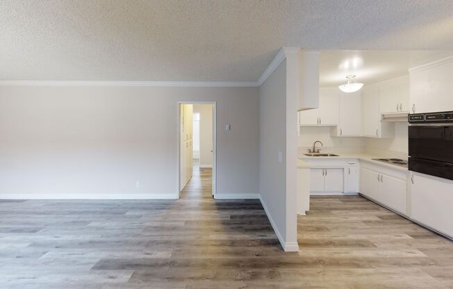 2 beds, 2 baths, 1,000 sqft, $2,395, Unit 308