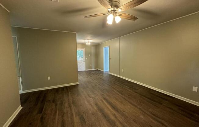 204 MIKE ST