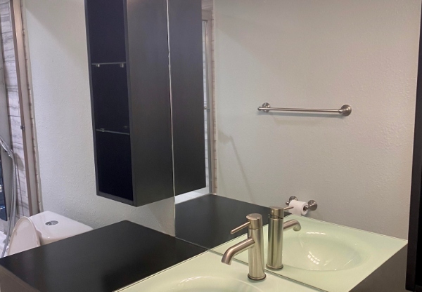 1 bed, 1 bath, 720 sqft, $1,800