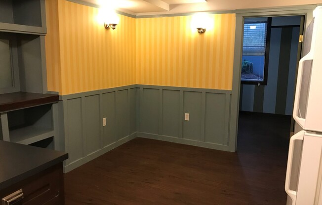 2 beds, 1 bath, 1,200 sqft, $1,849, Unit 01