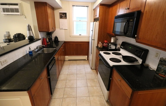 8 CALDWELL AVE