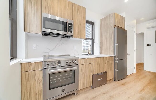 2 beds, 1.5 baths, $7,495, Unit PHAB