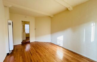 1 bed, 1 bath, $1,395, Unit 3510 1/2