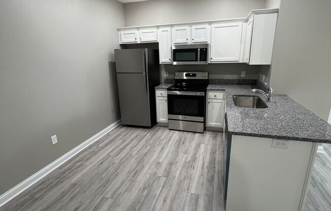 1 bed, 1 bath, 765 sqft, $895, Unit 226 1D