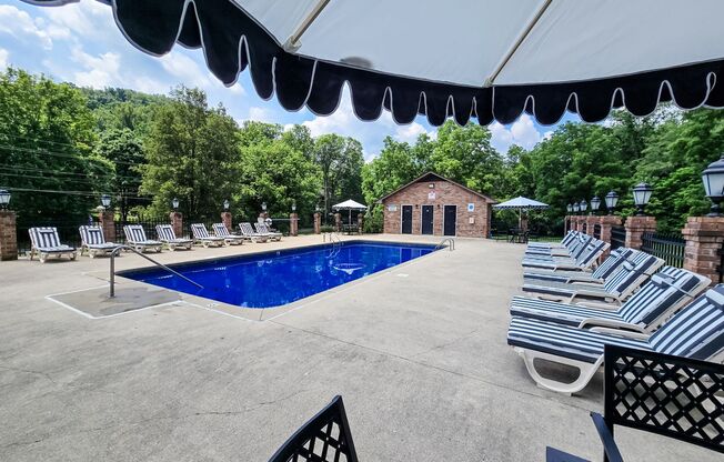 2 beds, 1.5 baths, 1,076 sqft, $1,429, Unit 048