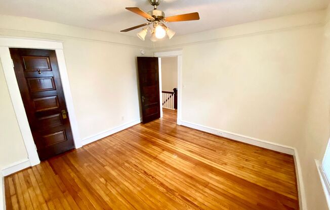 2 beds, 1 bath, $1,250