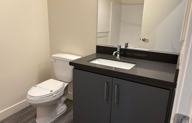 Studio, 1 bath, 459 sqft, $2,035, Unit 103
