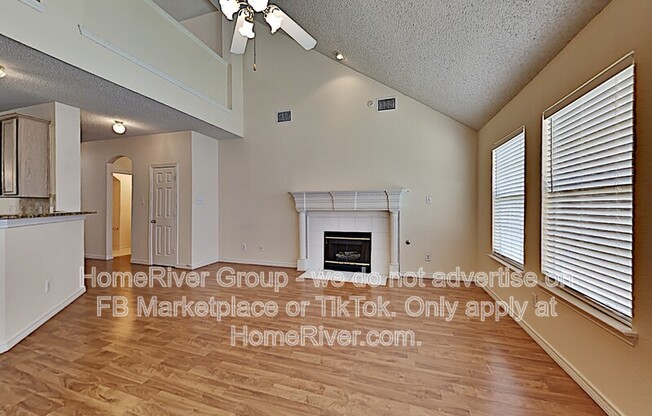 9812 CLIFFSIDE DR