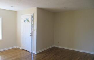 2 beds, 1 bath, $1,695