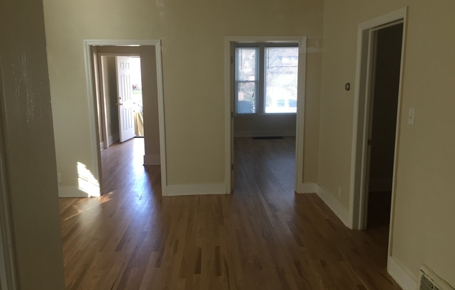 2564 N Humboldt Blvd