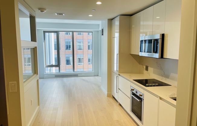 Studio, 1 bath, 531 sqft, $4,100, Unit 910