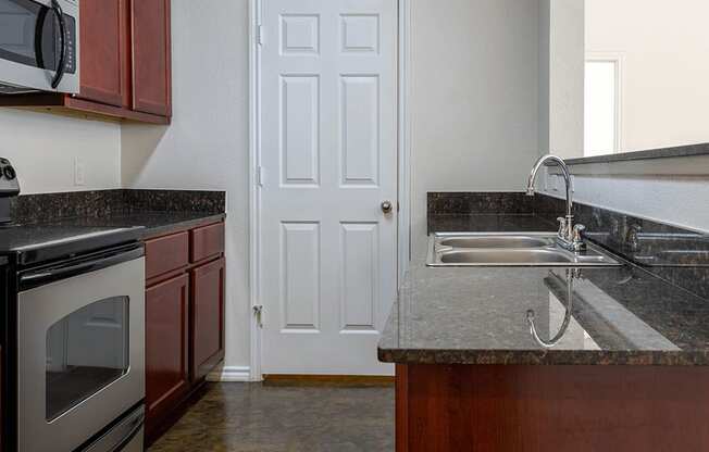 kitchen counter in Lubbock, TX apartments