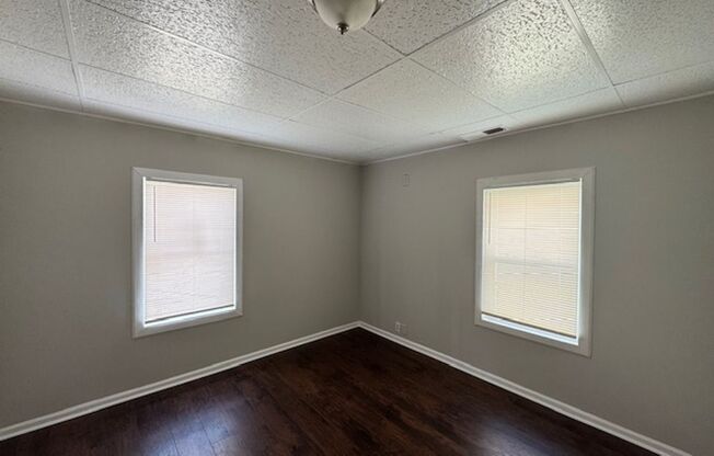Newly Available 3 BR/ 1.5 Bath!!