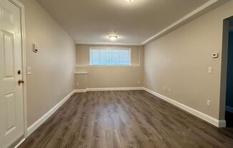 2 beds, 1 bath, $2,100, Unit 144-02