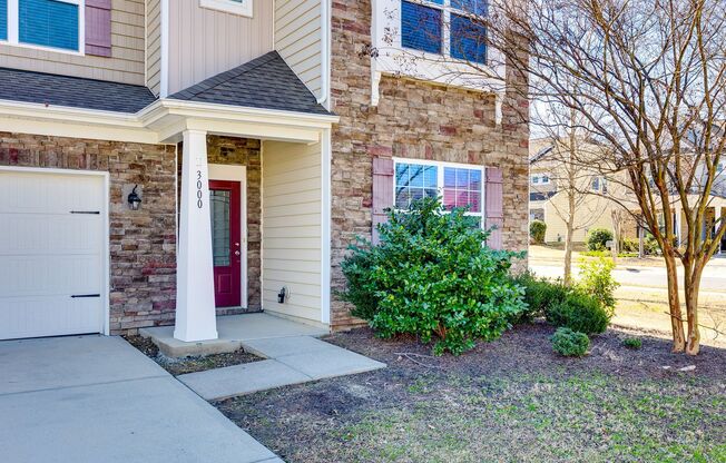 Great 5 bedroom 3.5 bath in the Lawson Community in Waxhaw!