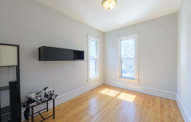 For Lease! Spacious 2 BD Home, Top 2 floors of Victorian treasure!