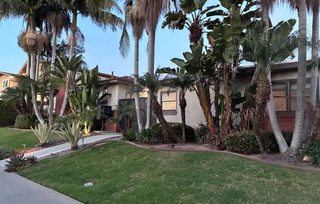 4329-4343.5 Alabama Street