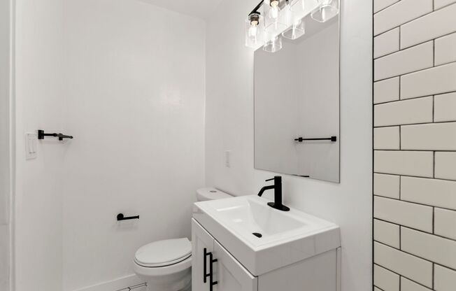 Studio, 1 bath, 350 sqft, $1,495, Unit Unit #21