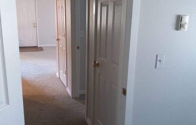 2 beds, 1 bath, 966 sqft, $1,550, Unit 9335