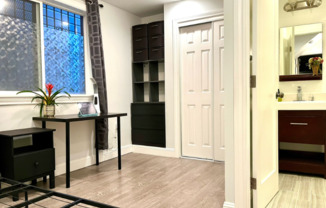 1256 27 AVE