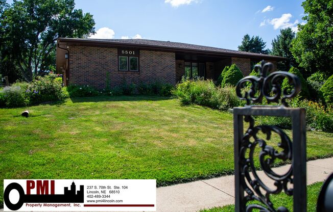 3 Bedroom and 2 bathroom ALL utilities included, House for rent!