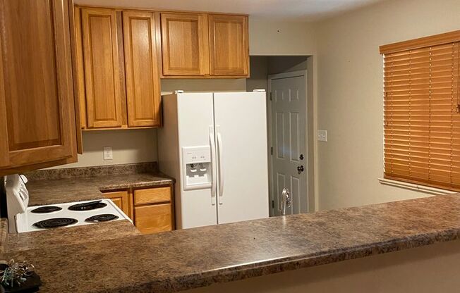 3 beds, 2 baths, $2,600