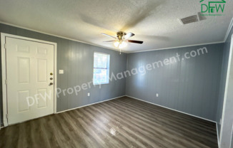 2 beds, 1 bath, $1,025